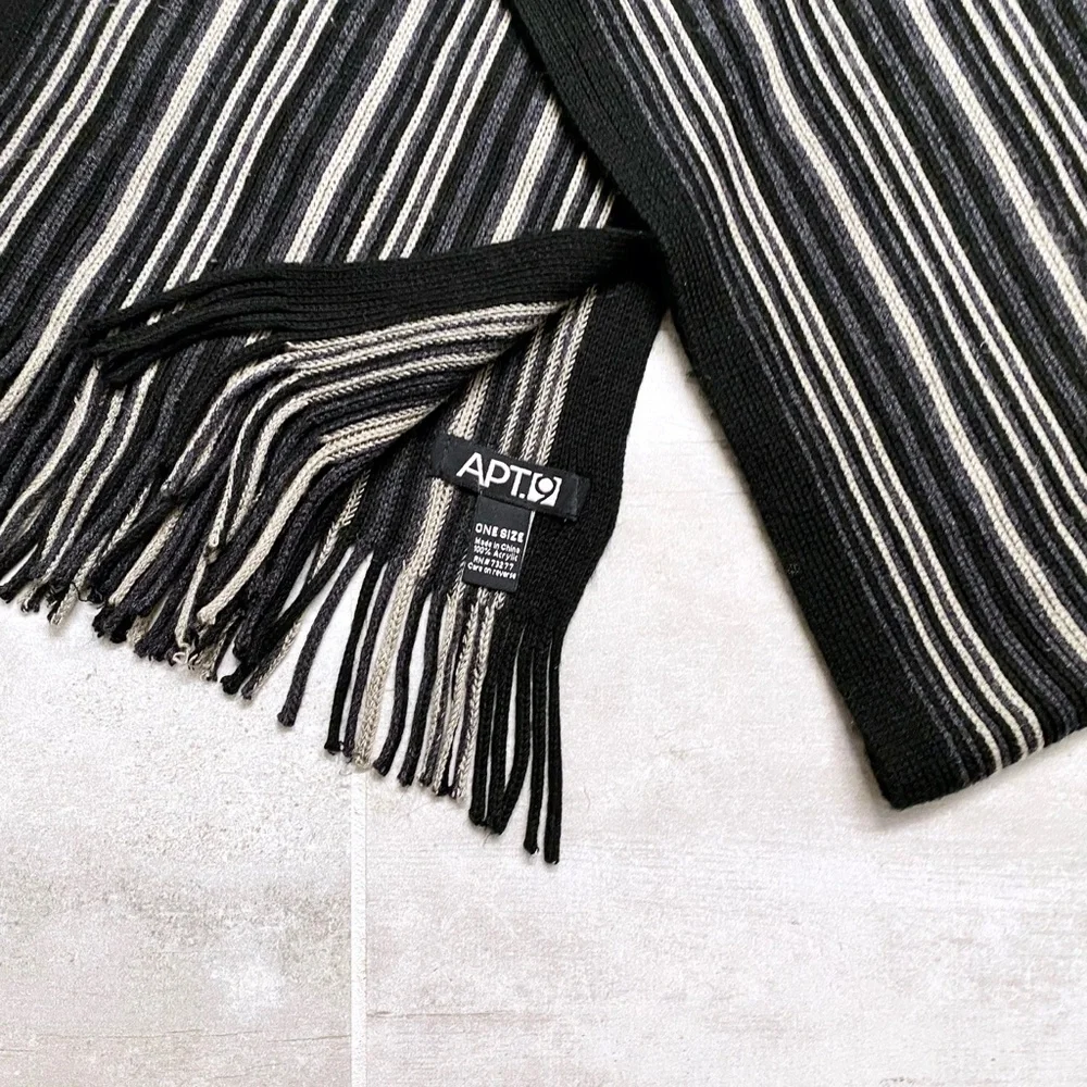 APT.9 Black and Gray Scarf